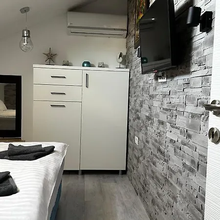 Mg Mamaia North Villa *